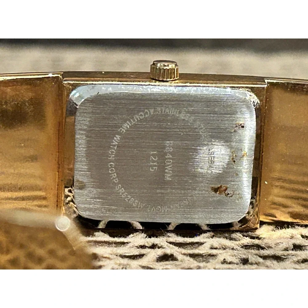 VTG CATO Quartz Watch Cream Dial‎ Stainless Steel Gold Cuff Band Works